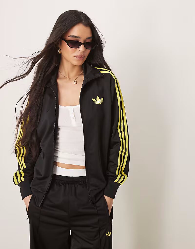 

Свободный спортивный топ Adidas Originals Firebird черного и желтого цвета