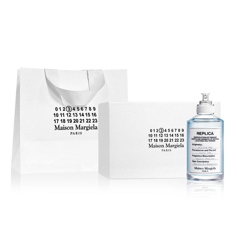 Набор подарочных коробок для духов navigation tale с древесным водным аккордом eau de toilette Maison Margiela — фото 2