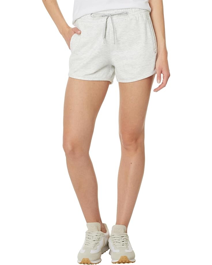 

Шорты TravisMathew Cloud Tie Shorts 2, серый