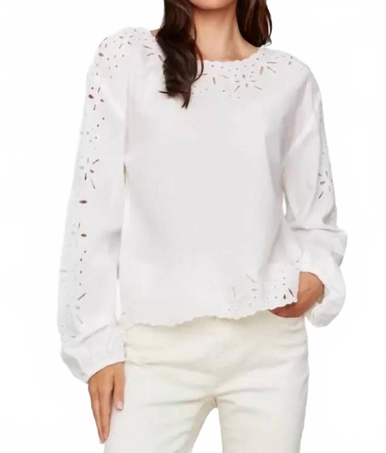 

Блуза из хлопка с длинным рукавом и люверсами в белом цвете CHARLIE B