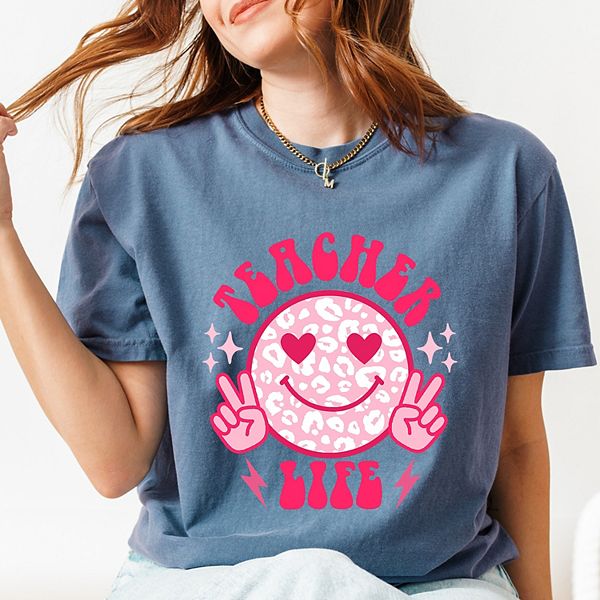 

Футболка Teacher life с леопардовым смайликом Simply Sage Market, Blue Jean, Коричневый, Футболка Teacher life с леопардовым смайликом Simply Sage Market, Blue Jean