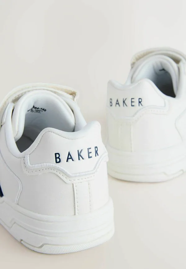Кроссовки стандартного кроя с фирменной лентой и массивной подошвой Baker By Ted Baker, White — фото 4