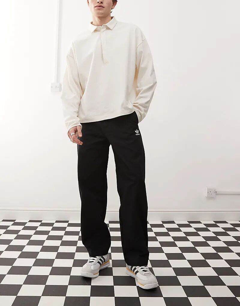 

Брюки чинос Trefoil Essentials черного цвета adidas Originals