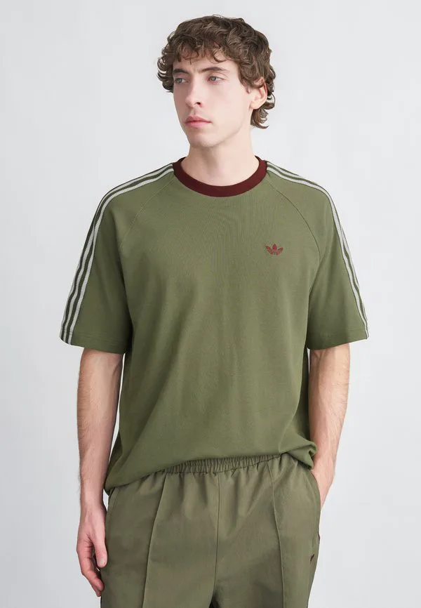 Футболка с принтом Adidas Originals, Olive Strata