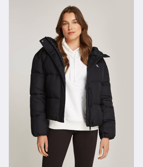 

Пуховик Regular fit Calvin Klein Jeans, черный
