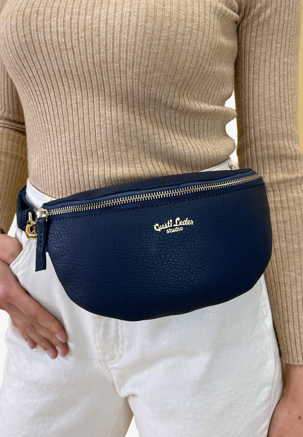 

Поясная сумка ROSAMONDE Gusti Leder, цвет blau