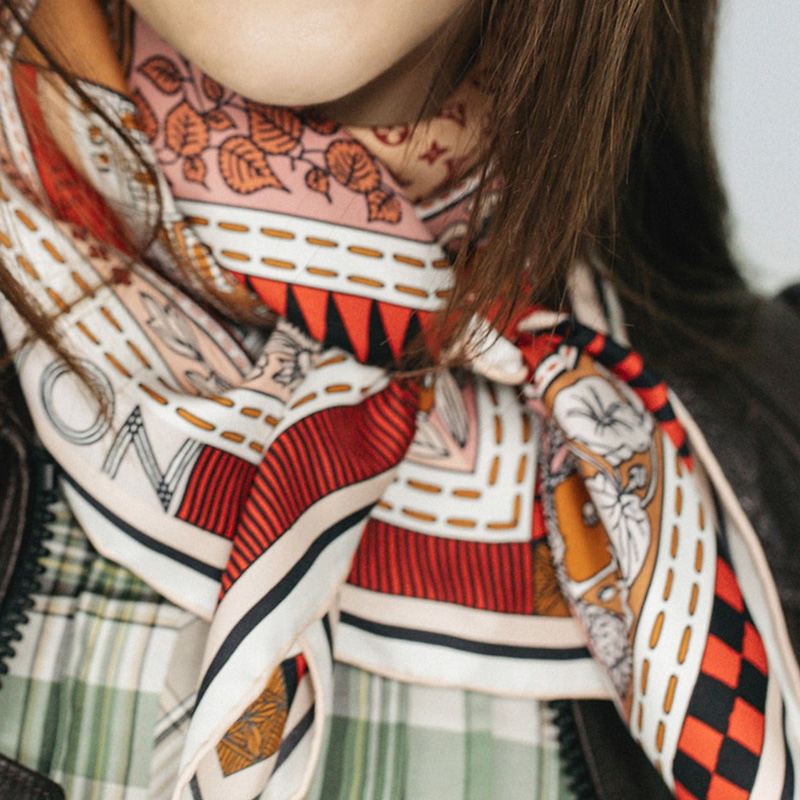 Шелковый шарф Louise для женщин, цвет LOUIS VUITTON, светло-коричневый — фото 3
