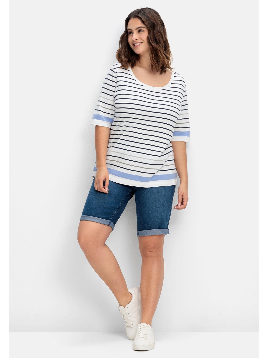 

Шорты sheego Schmale Jeans Bermudas, цвет blue Denim