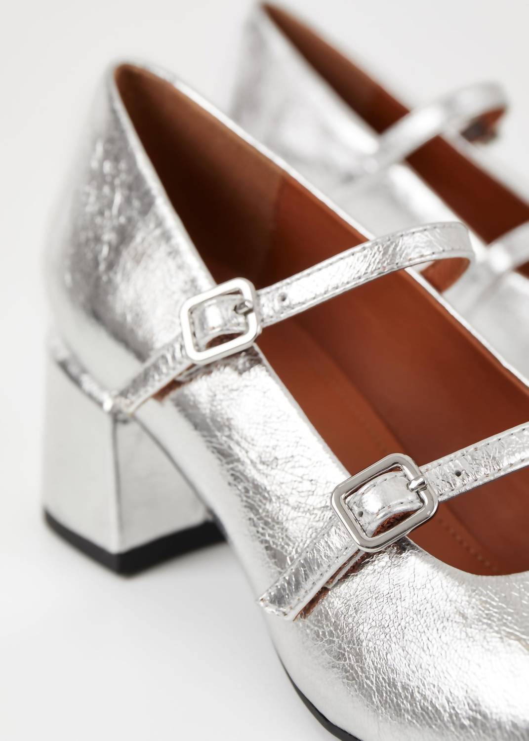 Женские туфли Adison Mary Jane на каблуке в серебристом цвете Vagabond Shoemakers — фото 3