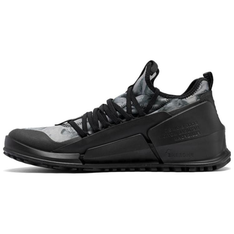 

Ecco Дышащие низкие спортивные повседневные кроссовки Striding 2.0, мужские, черно-серого цвета