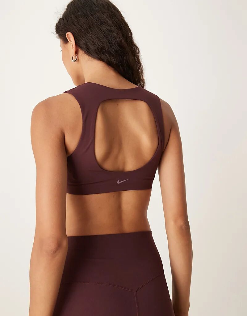 

Спортивный бюстгальтер с легкой поддержкой Nike Zenvy Training бордового цвета Nike Training
