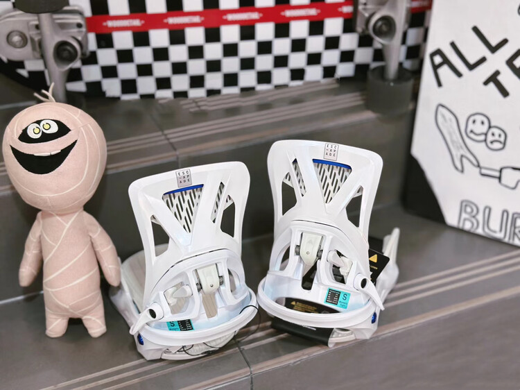 

Новые крепления Burton step on w25 для мужчин и женщин, от начинающих до продвинутых, быстросъемные для сноуборда w25 белые с двойной задней пластиной, мужской размер m