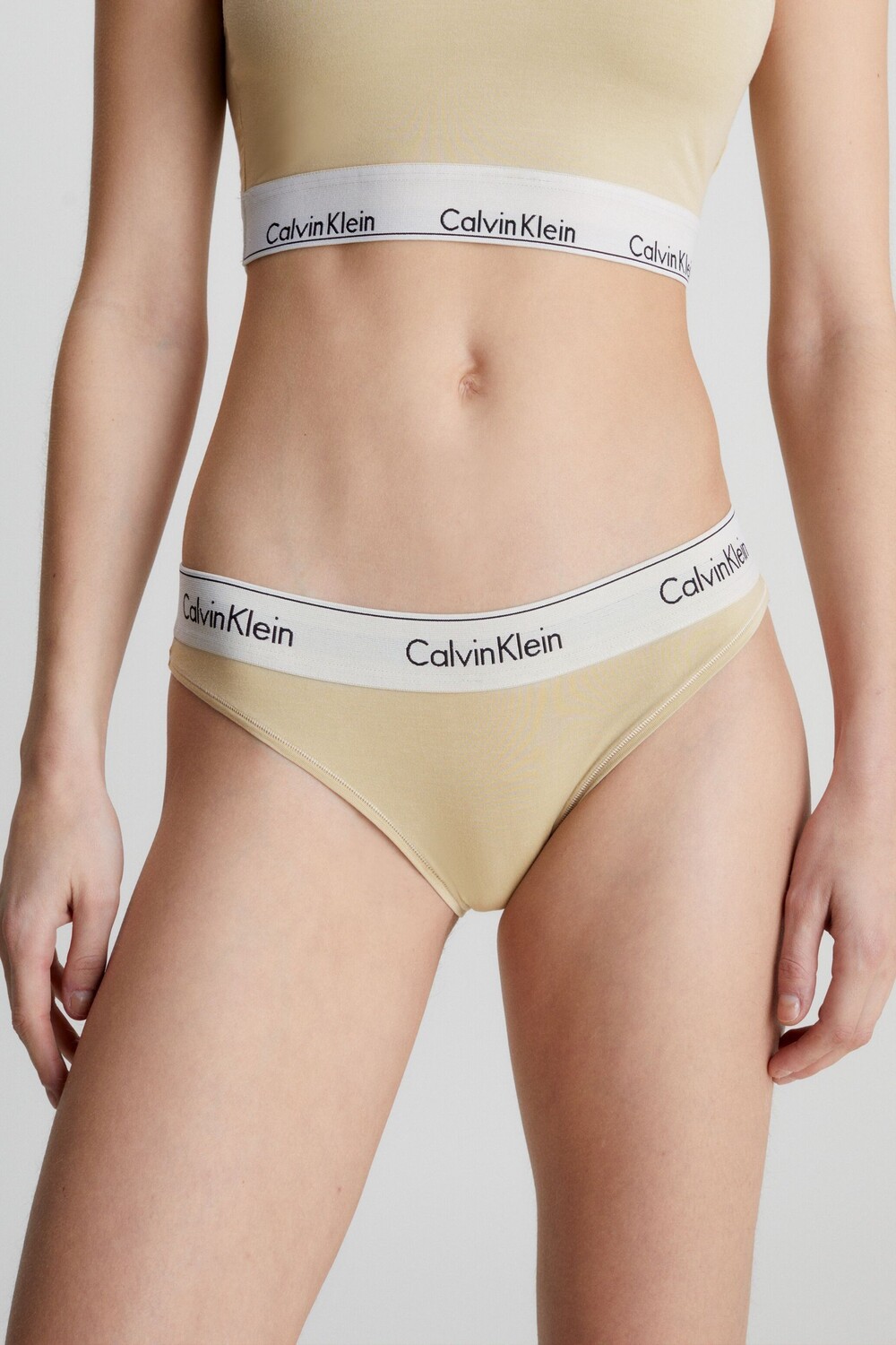 

Трусики бикини цвета минерального красителя Calvin Klein, бежевый