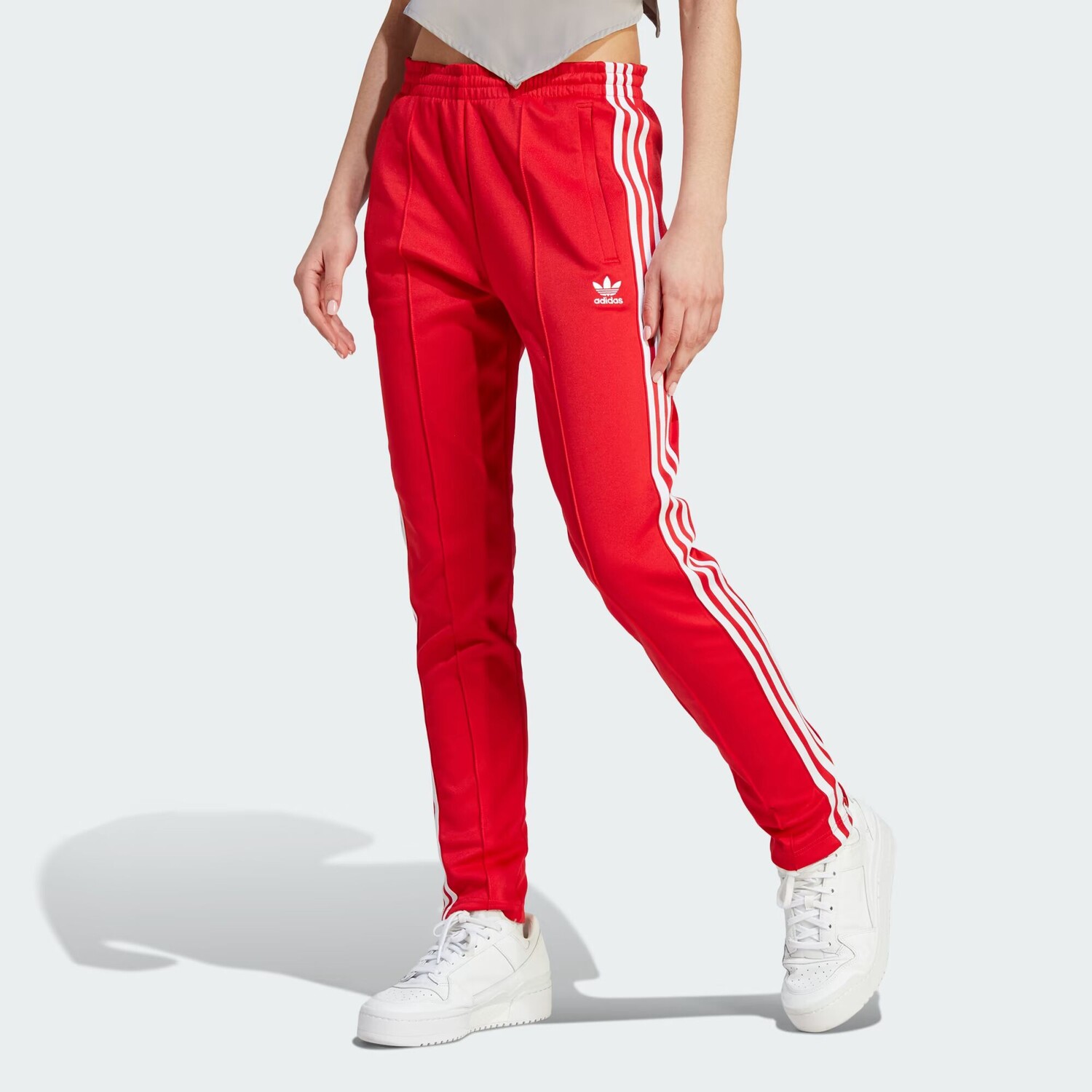 

Спортивные брюки Adicolor SST Adidas, цвет Better Scarlet
