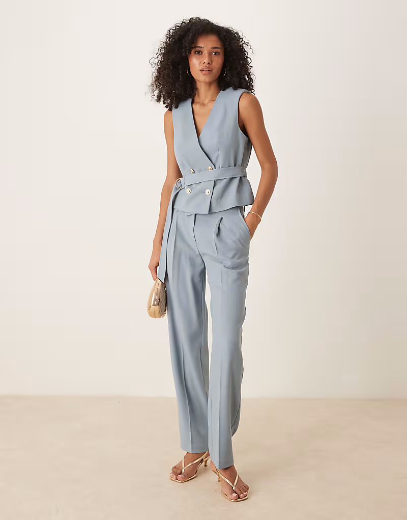 

Прямые брюки ASOS DESIGN с золотыми пуговицами синего цвета