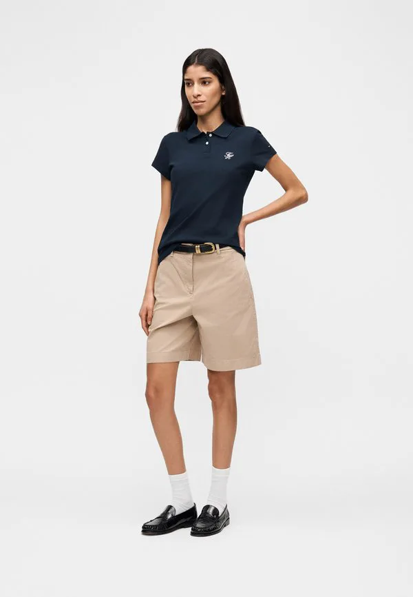 Поло-Рубашка приталенного кроя 1985 года с вышитым логотипом. Tommy Hilfiger, Dark Night Navy — фото 2