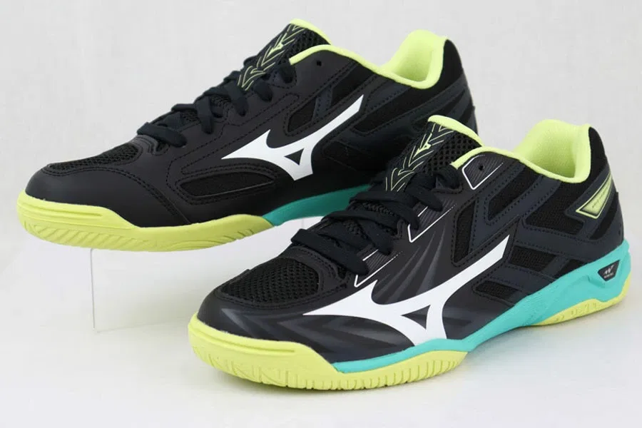 Кроссовки для настольного тенниса «WAVE KAISERBURG 8» от Mizuno, 03 Black X White X Lime — фото 2