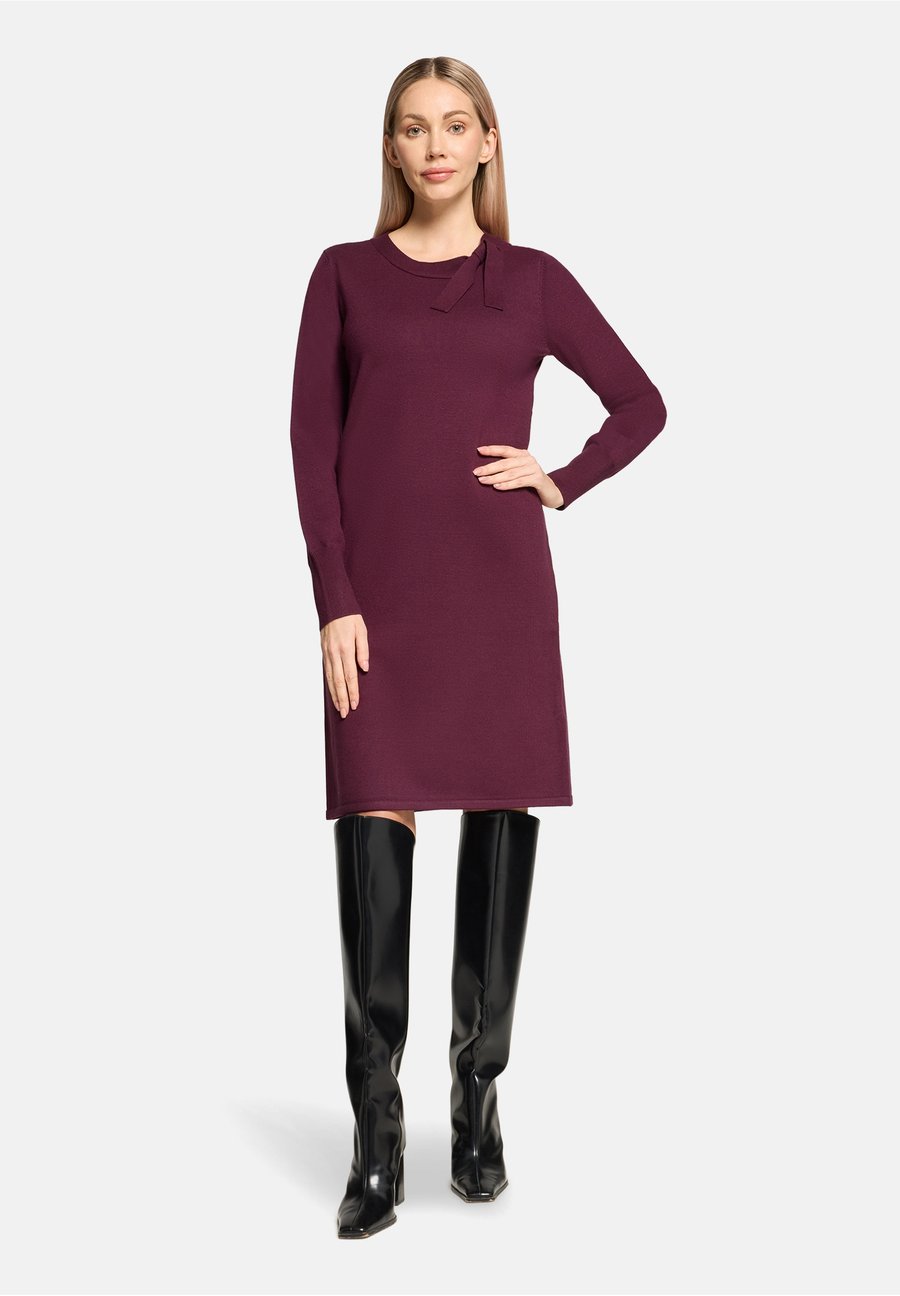 

Платье Betty Barclay Jumper dress, Dark Aubergine/Lilac