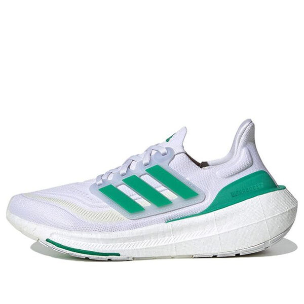 

Кроссовки ультрабуст лайт Adidas, белый