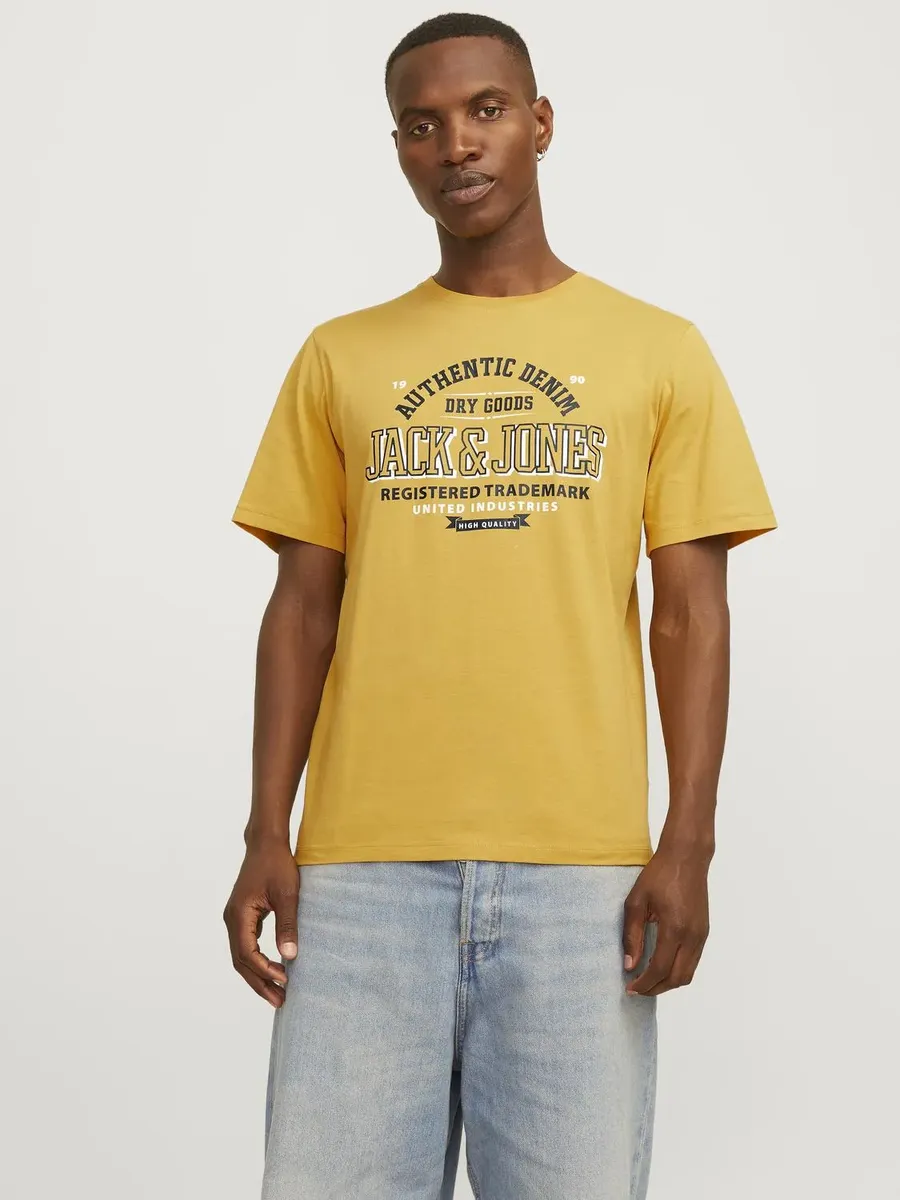 

Рубашка с круглым вырезом Jack & Jones "JJELOGO TEE SS O-NECK 2 COL AW24 SN", цвет Honey Gold