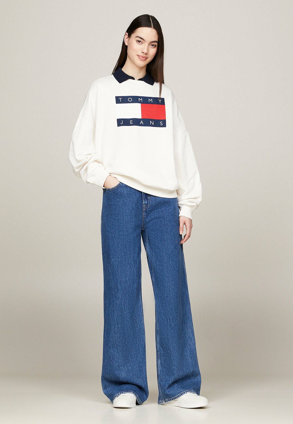 

Толстовка FLAG OVERSIZED FIT Tommy Jeans, кремовый