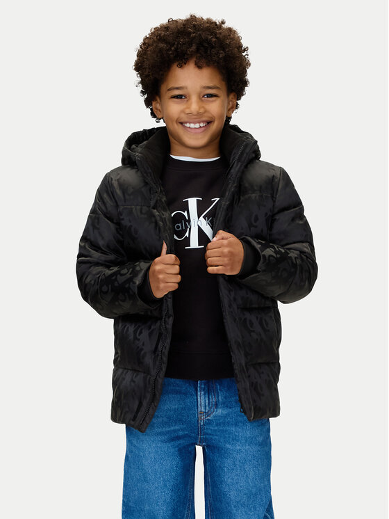 

Зимняя куртка regular fit IB0IB02570 Calvin Klein Jeans, чёрный