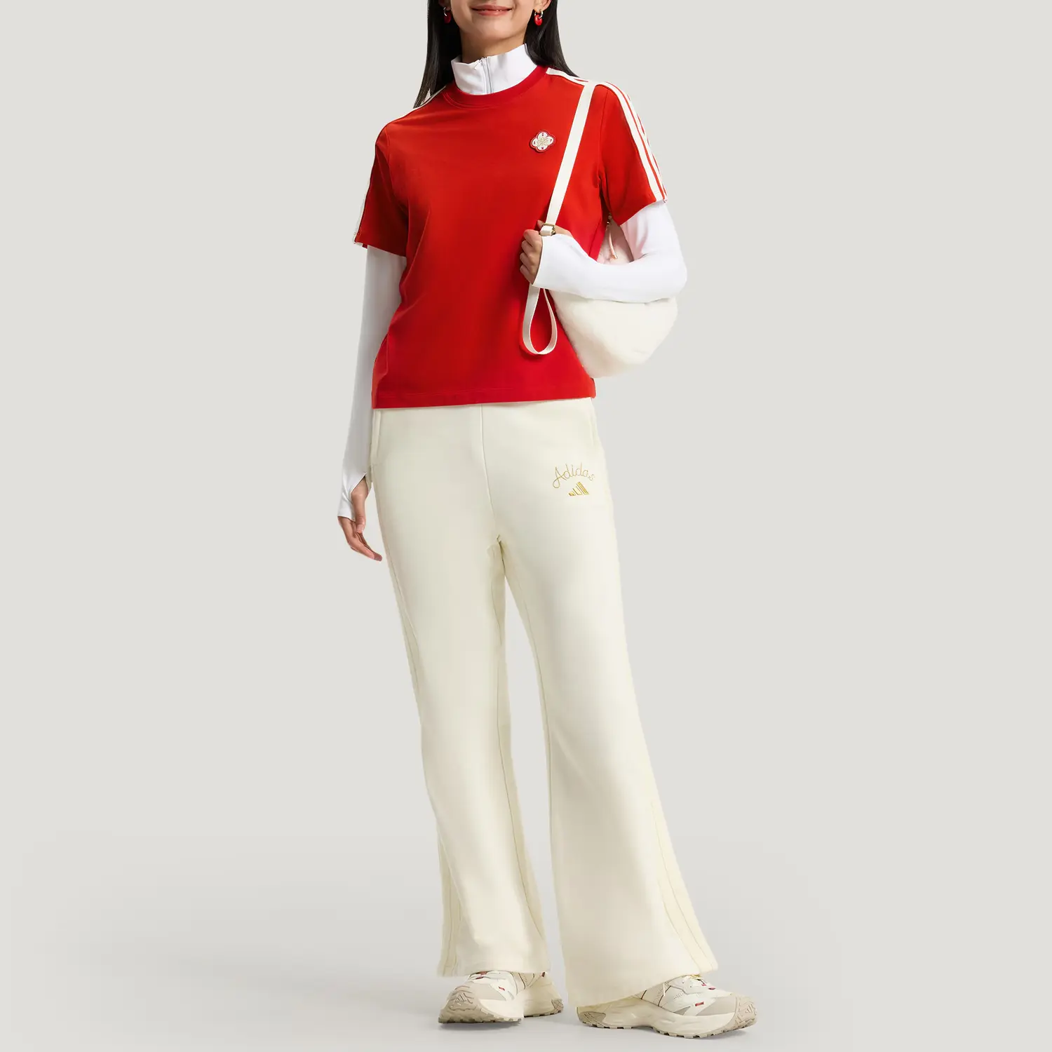 Футболка женская светлая алая с круглым вырезом Moderate Adidas, светло scarlet — фото 4