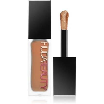 

Huda Beauty Матовый консилер Faux Filter в цвете «Ириска», 7,5 г/9 мл