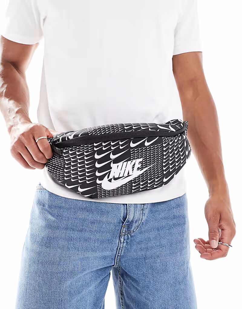 

Поясная сумка Nike Heritage в черно-белую клетку