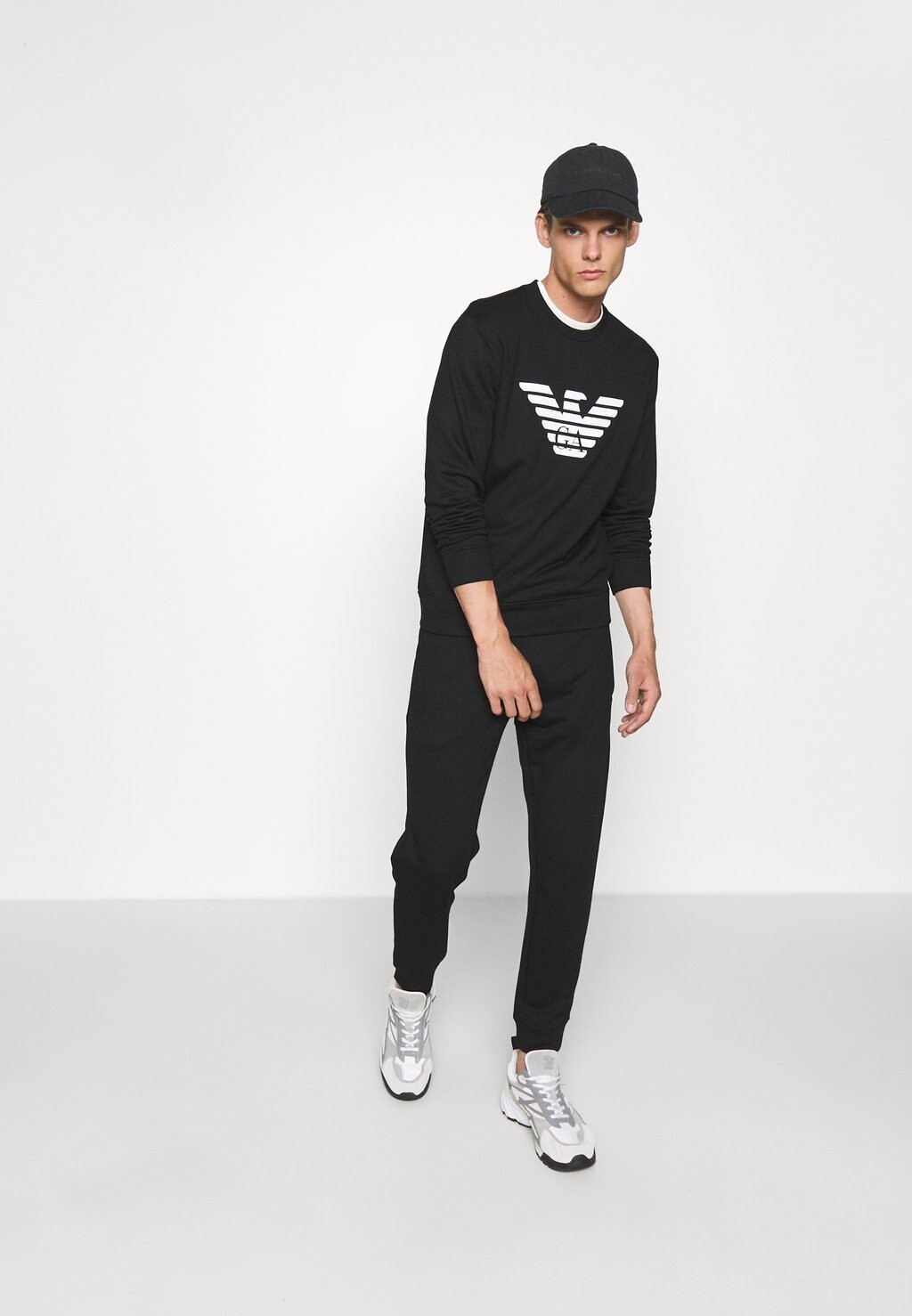 

Толстовка FELPA Emporio Armani, черный
