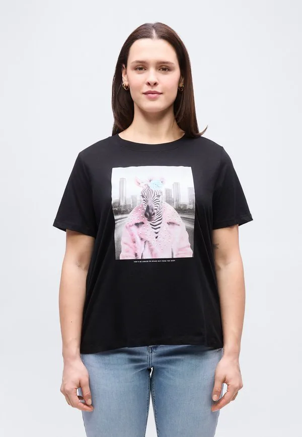 

Футболка с принтом carpenelope life o neck tee print tshirt Only Carmakoma, Black, Черный, Футболка с принтом carpenelope life o neck tee print tshirt Only Carmakoma, Black