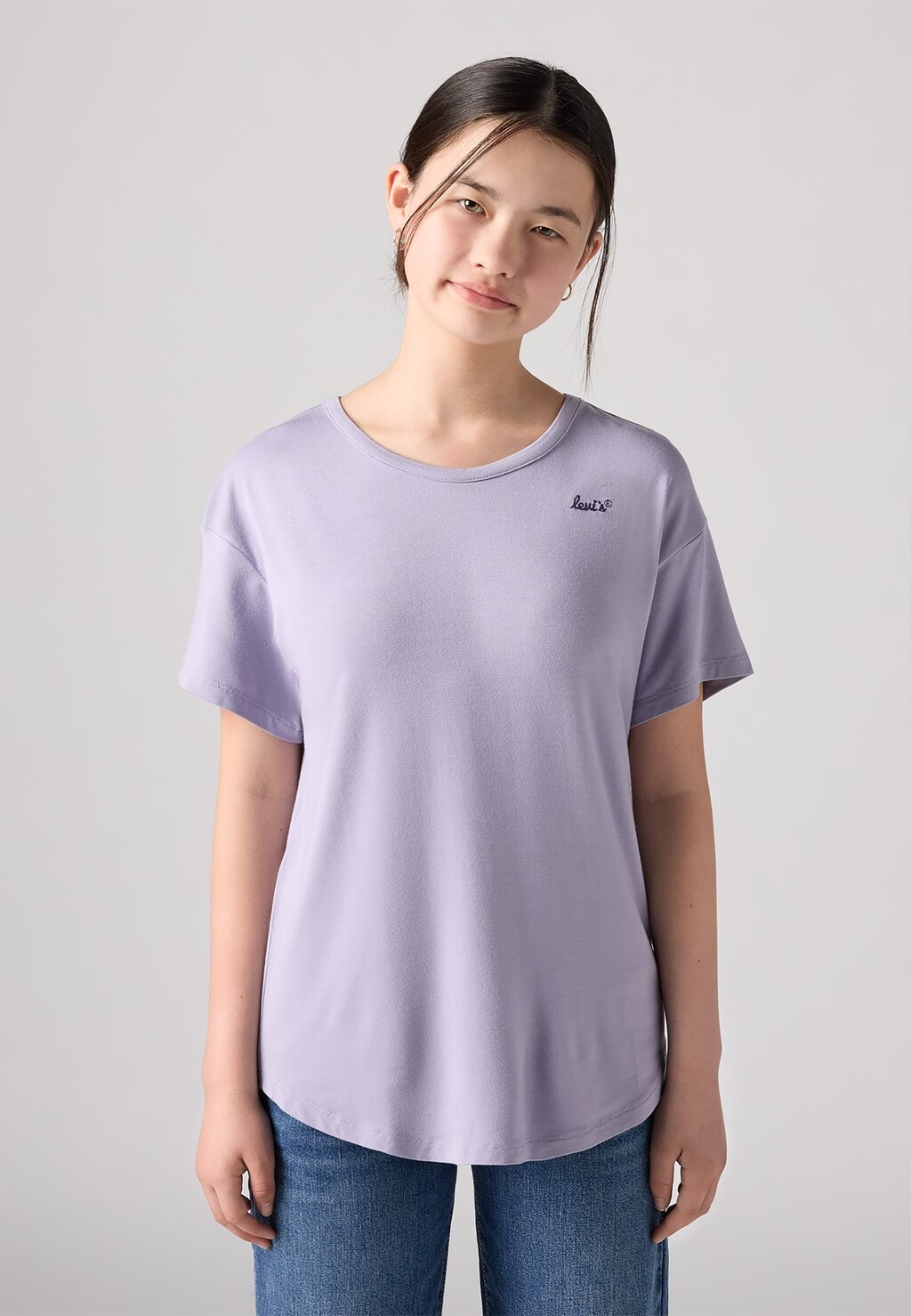 

Базовая футболка NEW FAVORITE TEE Levi's, сирень