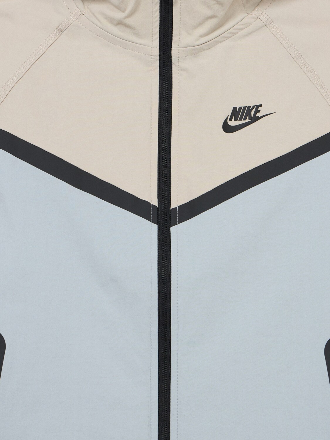 Nike Sportswear Куртка для межсезонья в цвете Stone — фото 3