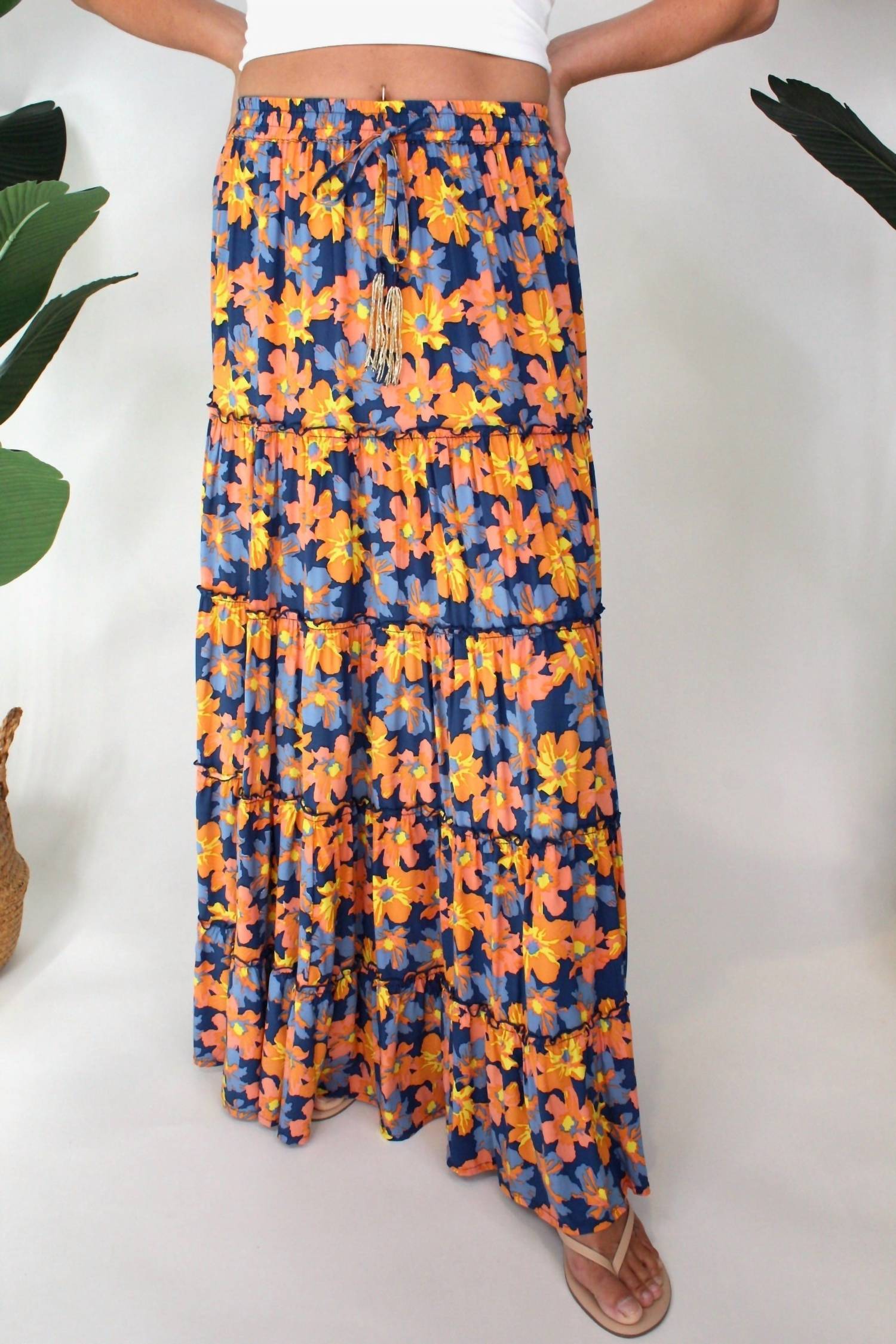 

Зимняя лилия Волшебная юбка в цветочном стиле SKEMO, Floral