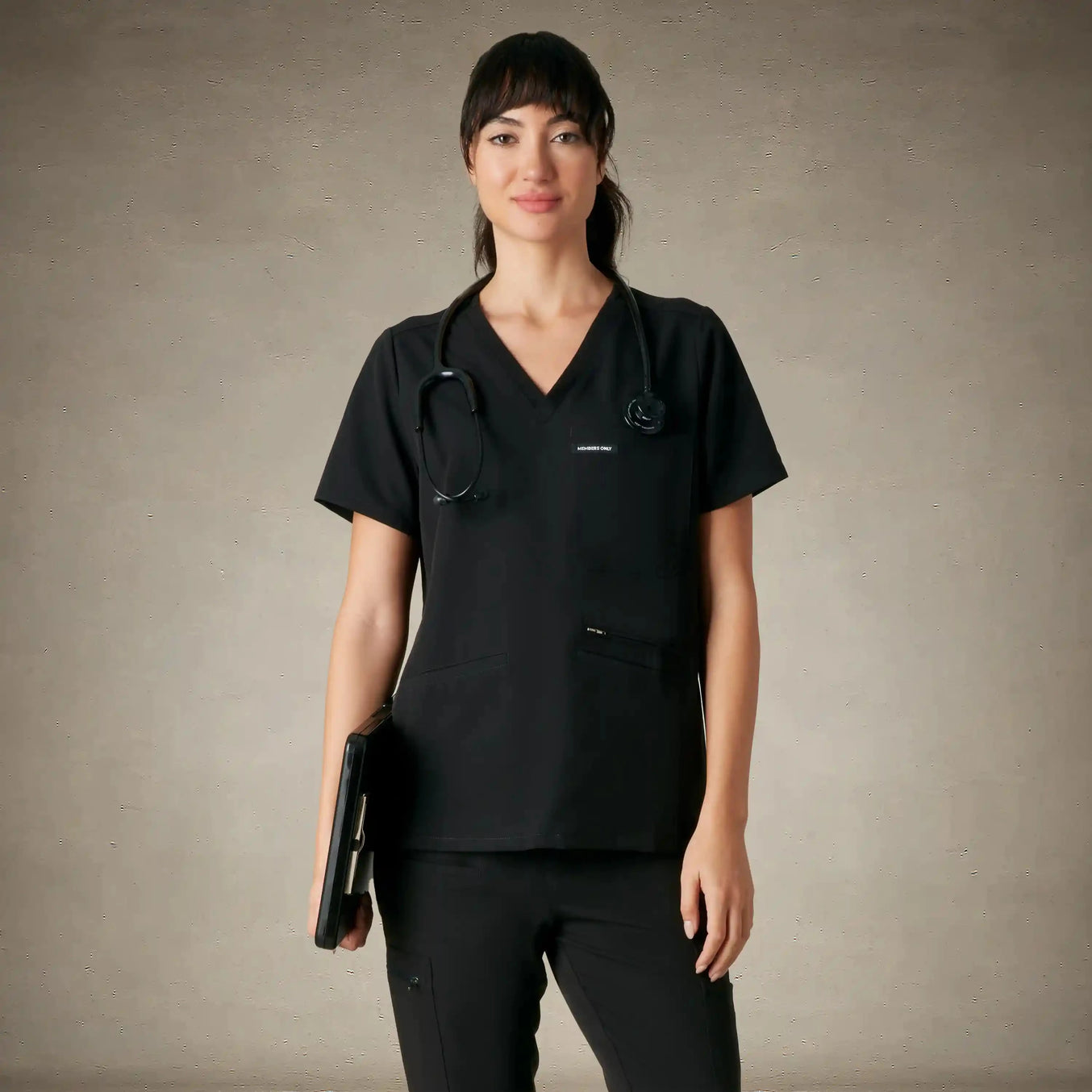 

Женская блузка-халат Palermo с четырьмя карманами Members Only, черный