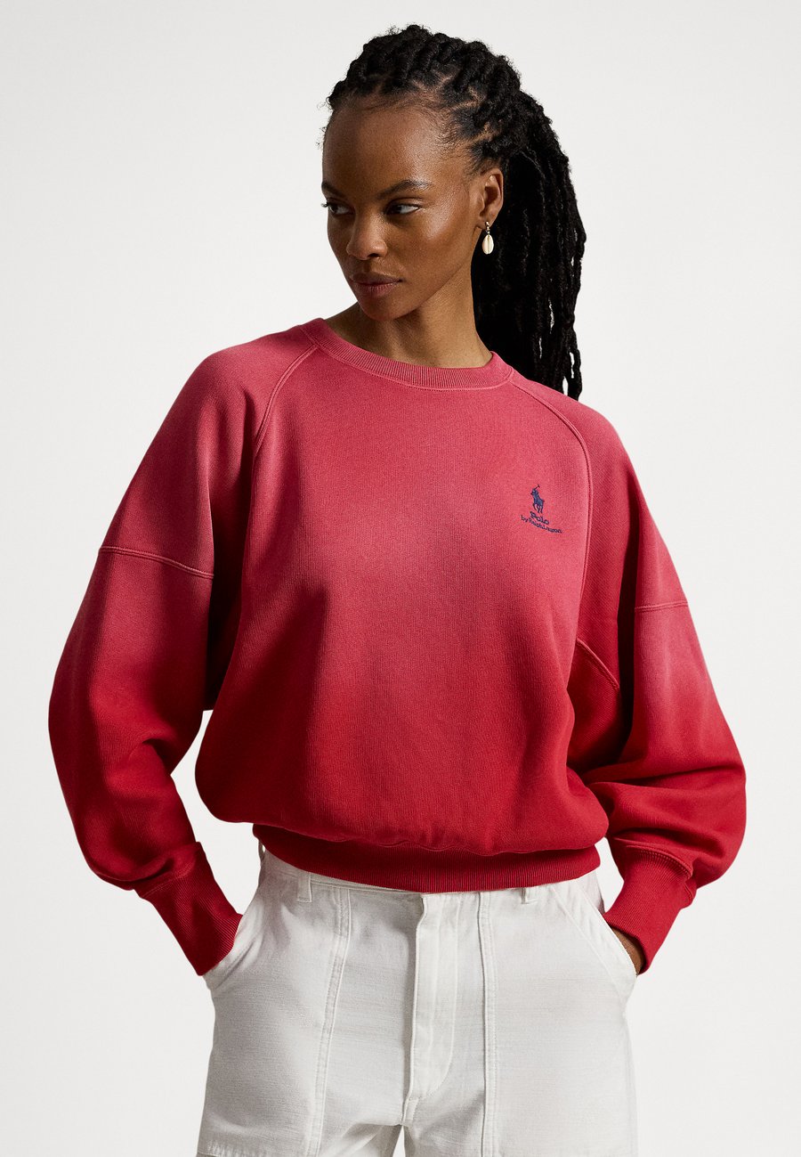 

Толстовка Polo Ralph Lauren LOGO OMBRÉ FLEECE CREWNECK, Begonia Red/Red, Красный, Толстовка Polo Ralph Lauren LOGO OMBRÉ FLEECE CREWNECK, Begonia Red/Red