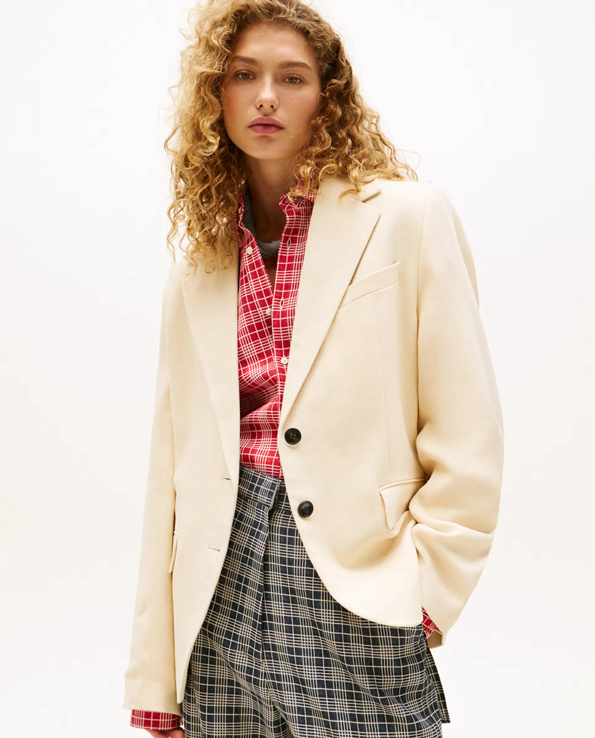 

TH SS25 RUNWAY Женский оверсайз блейзер из льна Tommy Hilfiger, бежевый
