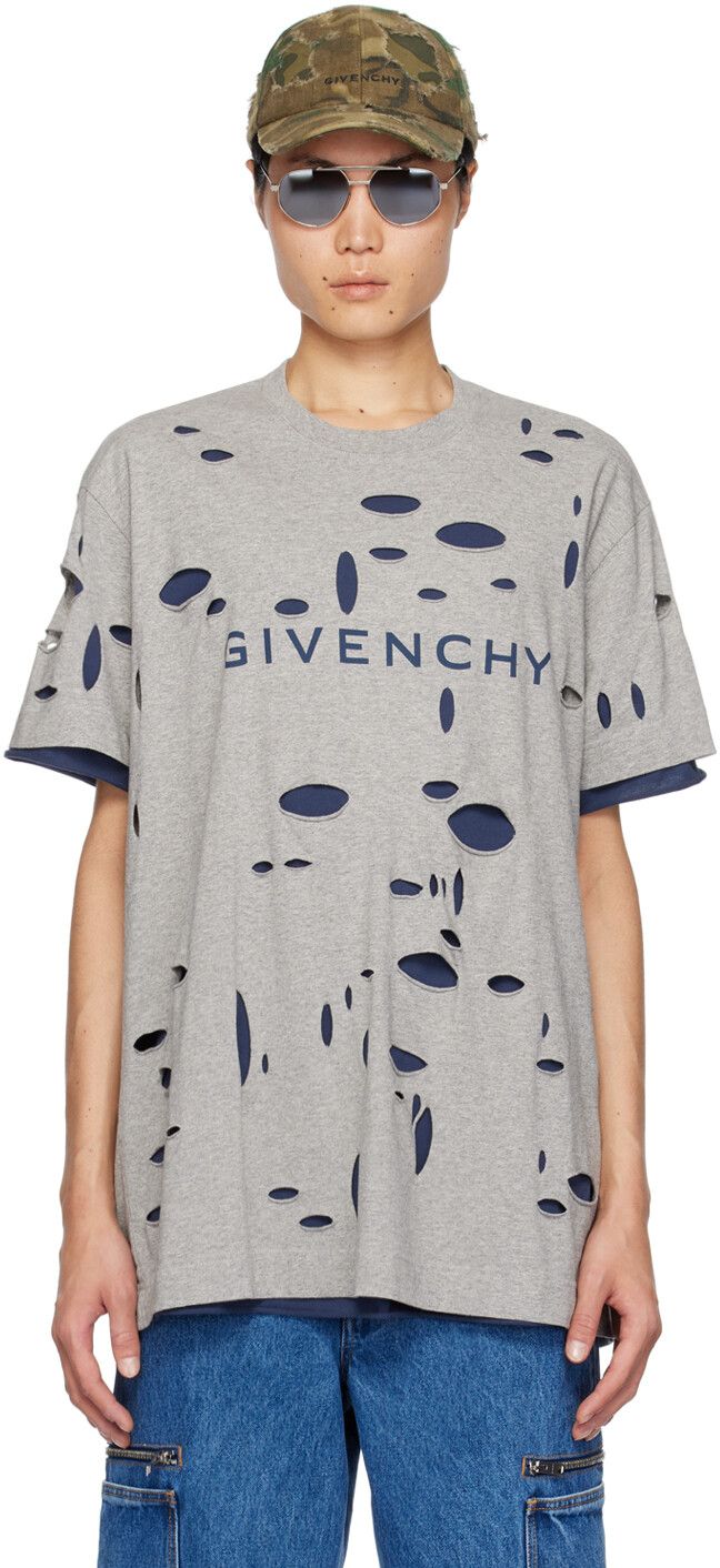 

Футболка серо-синего цвета с рваными краями Givenchy
