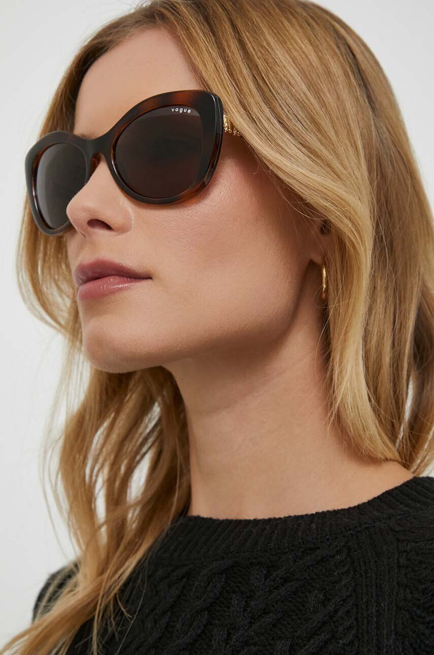 

Солнцезащитные очки VOGUE 0VO5515SB, коричневый