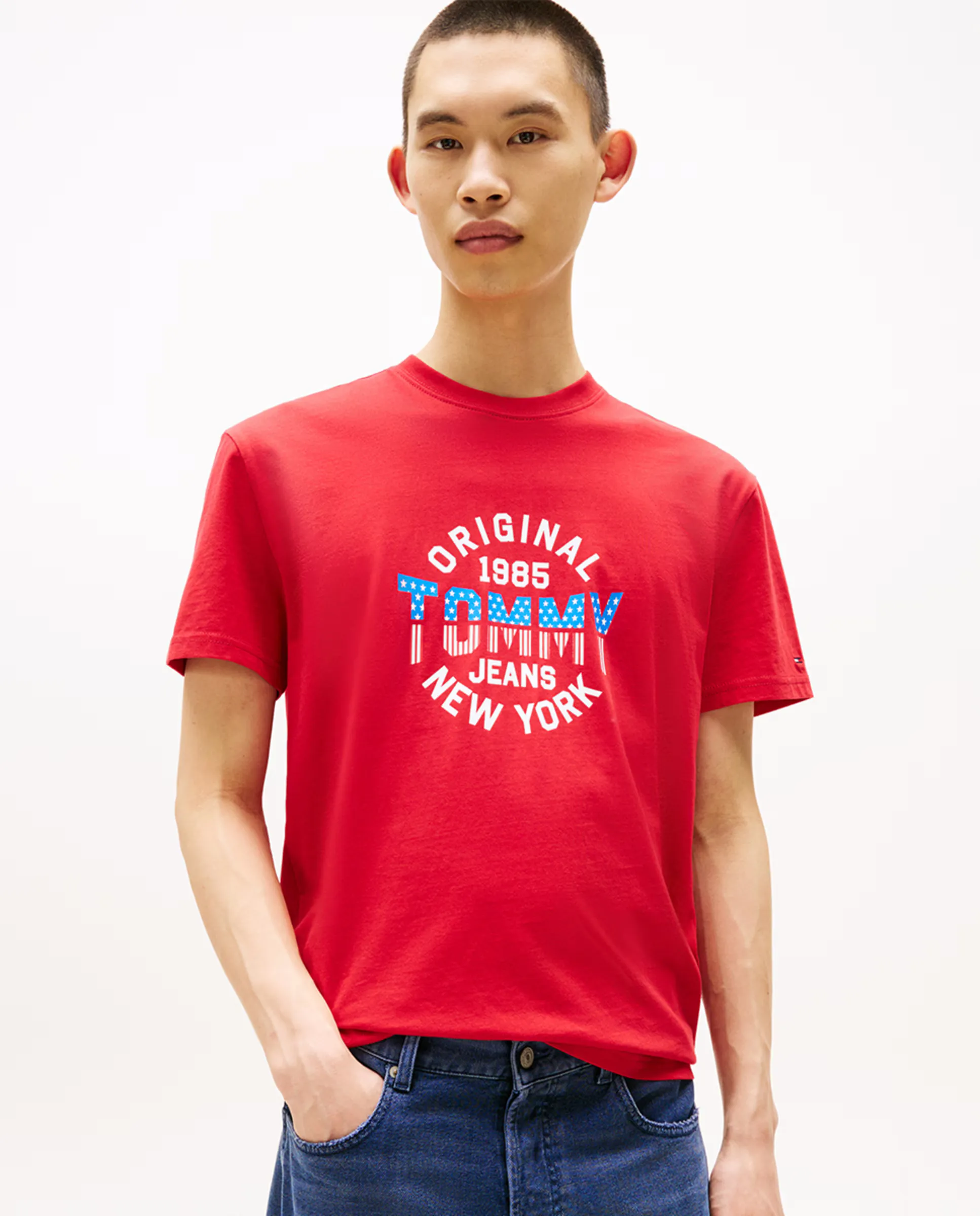 

Футболка мужская классического кроя с коротким рукавом Tommy Jeans, красный
