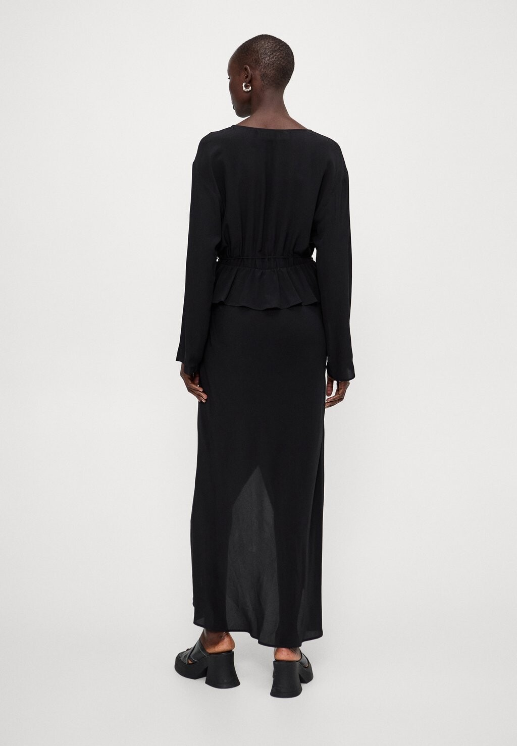 

Платье макси PAYTON SLIT DRESS DESIGNERS REMIX, черный