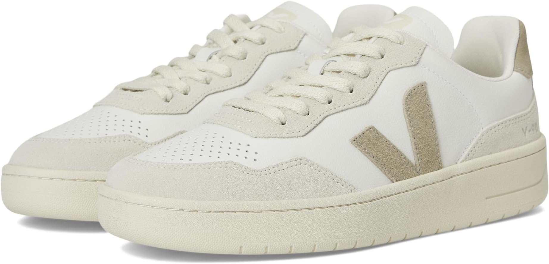 

Кроссовки VEJA V-90, цвет White Taupe