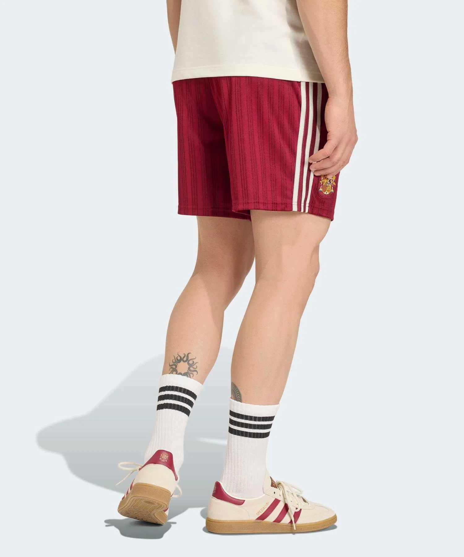 Мужские шорты adidas Originals из полиэстера красные — фото 2