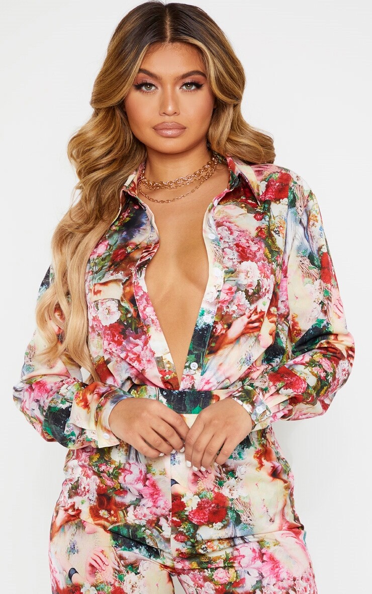 

PrettyLittleThing Рубашка оверсайз с принтом Rose Femme Renaissance