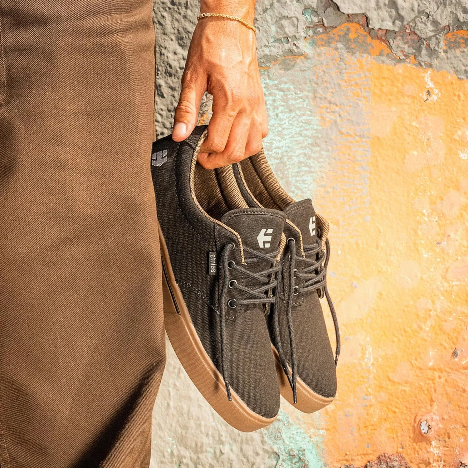 Кроссовки для скейтбординга Etnies Jameson 2 Eco, Black/Charcoal/Gum — фото 2