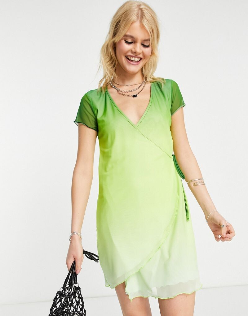 

Зеленое сетчатое платье мини с запахом и короткими рукавами ASOS DESIGN