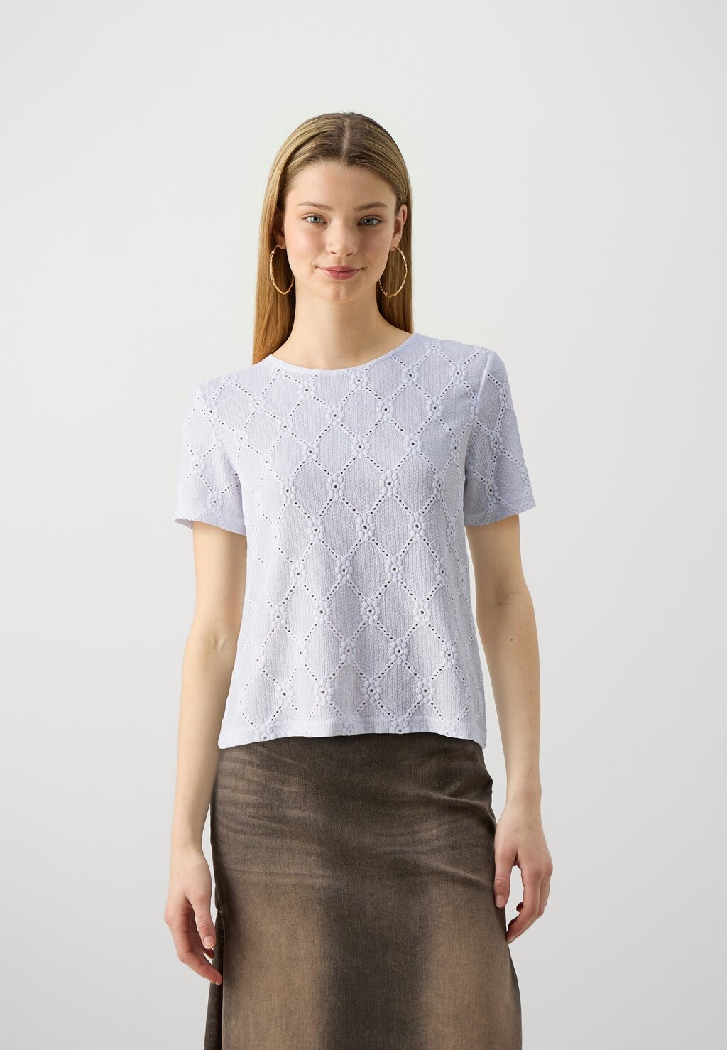 

Принт на футболке Pcsanni O Neck Embrodery Pieces, белый