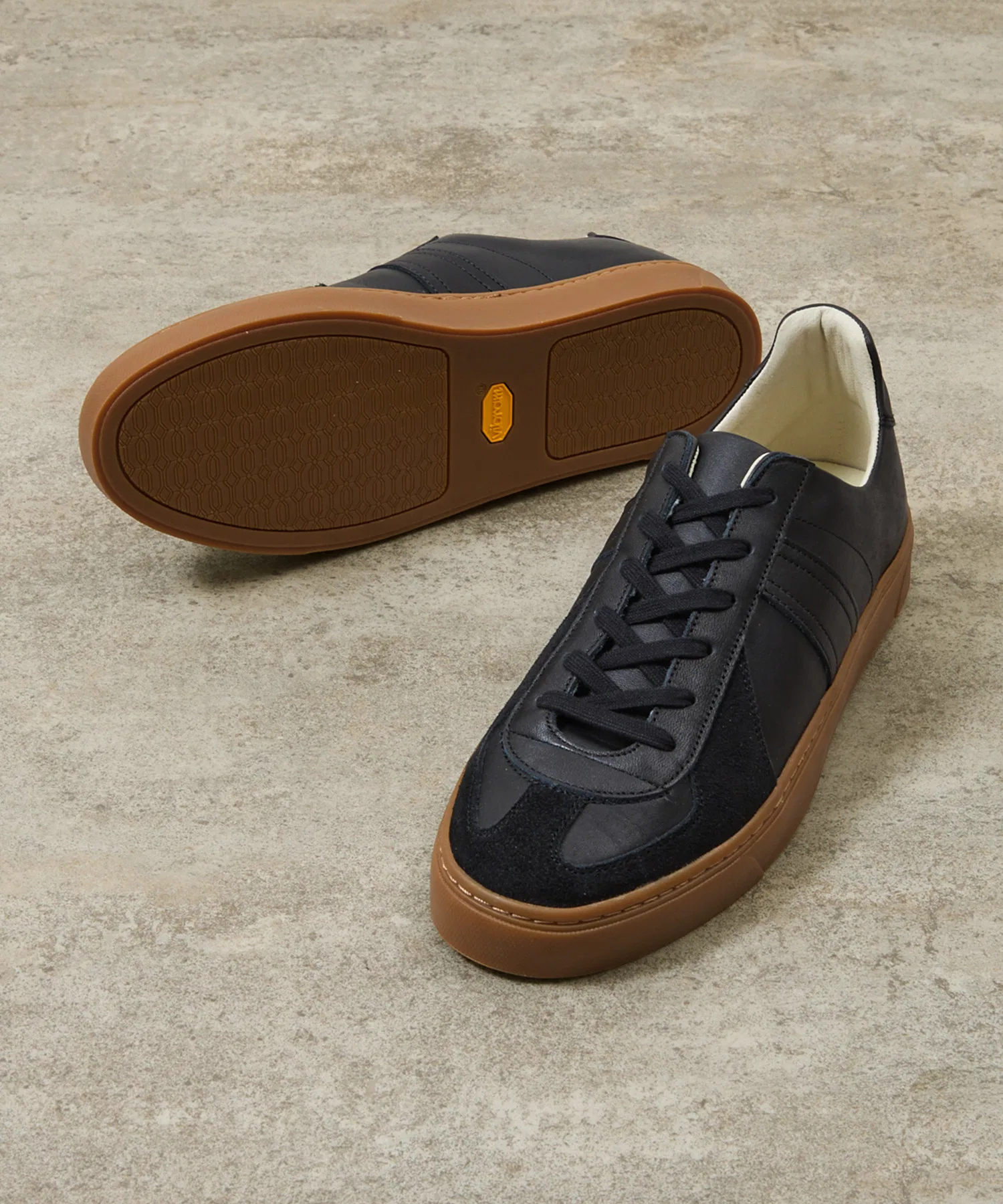 Мужские кроссовки из натуральной кожи And A VIBRAM SOLE GERMAN ARMY TRAINER чёрные