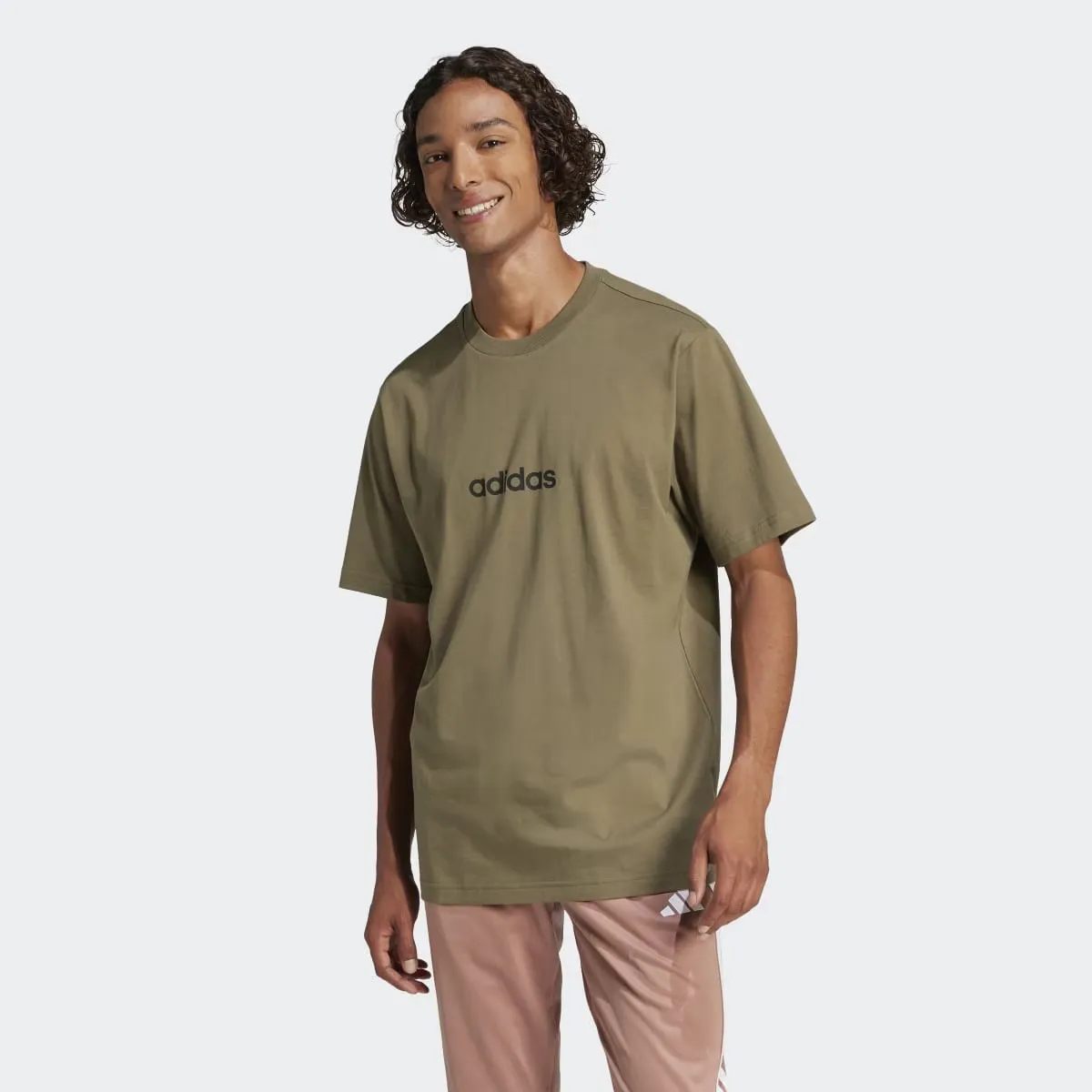 

Мужская футболка Essentials Linear Single Jersey Adidas, зеленый