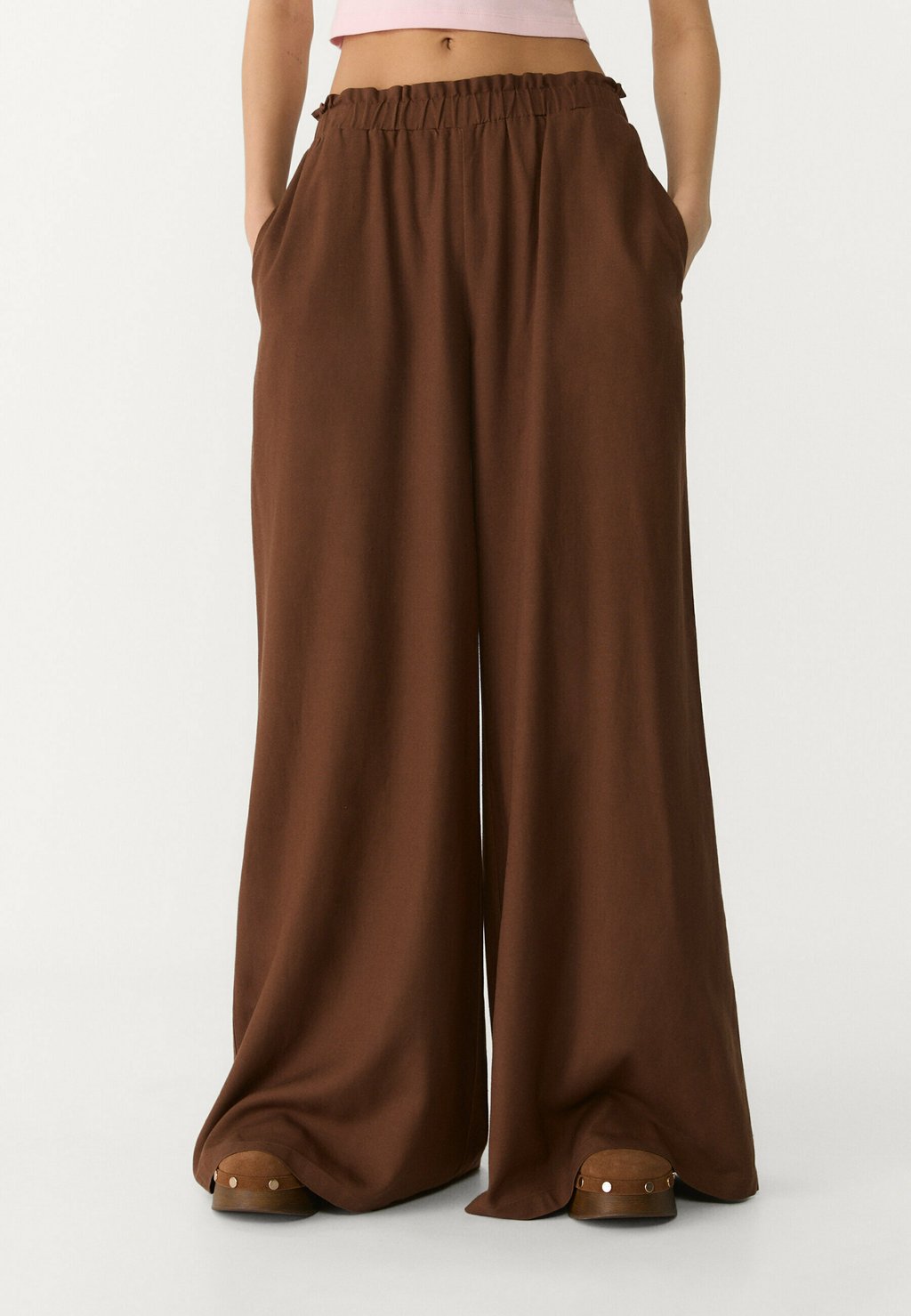 

Брюки FLOWING BLEND PALAZZO Stradivarius, темно-коричневый